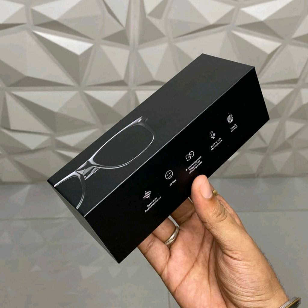 Smart Bluetooth Sunglasses – Open-Ear Audio & Hands-Free Calling