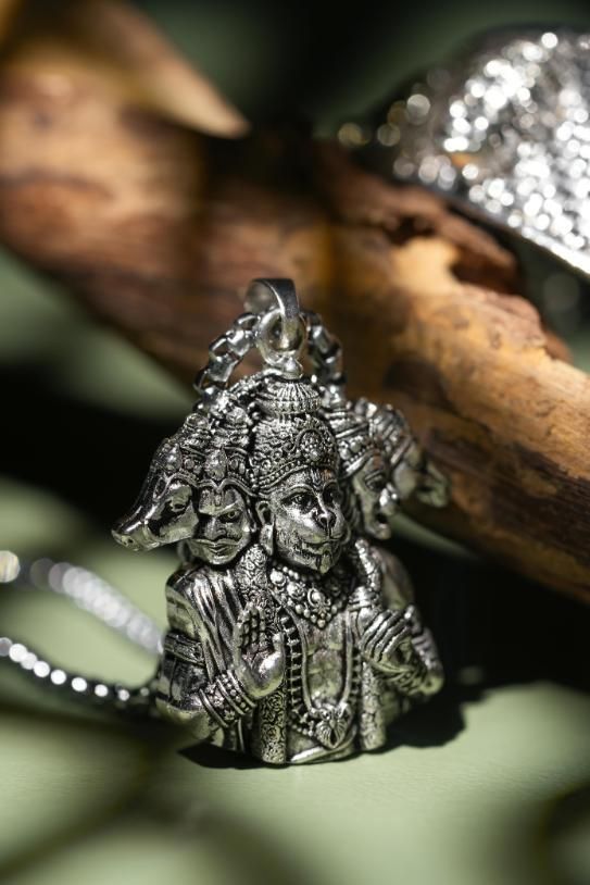 5 Mukhi Hanuman Kada with 5 Munjai Hanumna Pendant with Chain